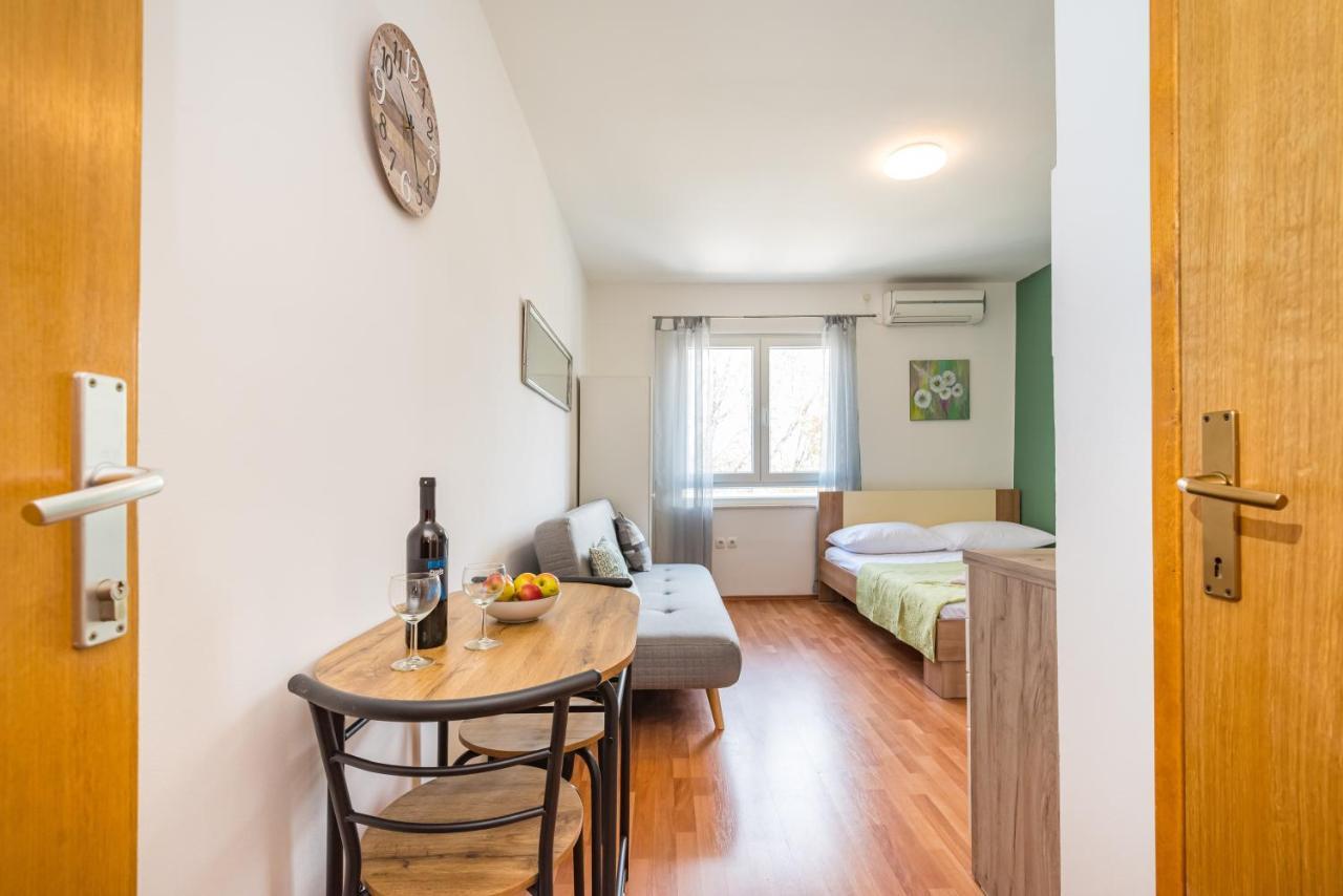 Studio And Rooms Zadar City Wall מראה חיצוני תמונה